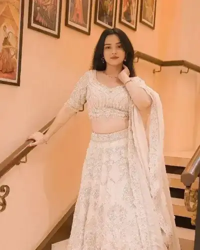 Escort Service In Rajpipla